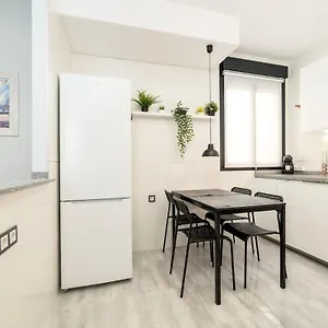  Apartamento -malagasunapts- Stylish Centre Pool&parking