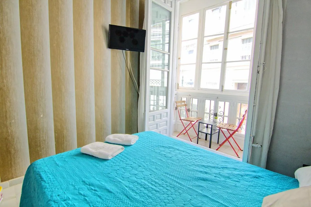 Pansiyon Low Cost Rooms Teatro Málaga